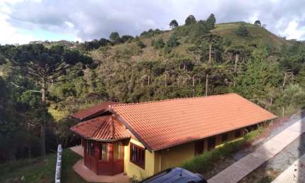 Chácara / sítio com 3 quartos à venda no Descansopolis, Campos do Jordão  por R$ 570.000