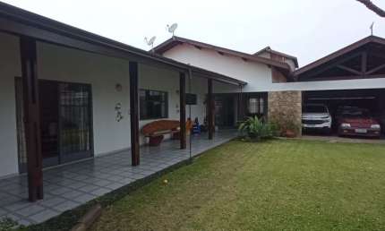 Casa com 4 quartos à venda em Santana, São José dos Campos  por R$ 1.400.000