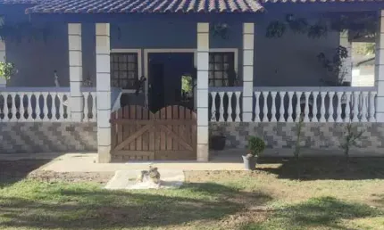 Chácara / sítio com 3 quartos à venda em Taquari, São José dos Campos  por R$ 850.000