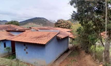 Chácara / sítio com 1 quarto à venda na Zona Rural, Paraibuna  por R$ 370.000