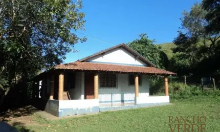 Fazenda à venda no Centro, Taubaté  por R$ 2.500.000