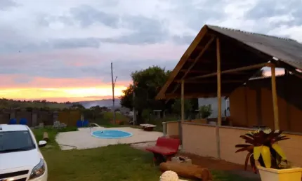 Chácara / sítio com 3 quartos à venda em Santana, São José dos Campos  por R$ 660.000