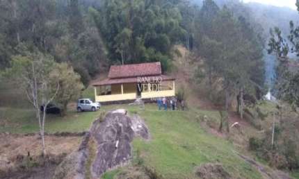 Chácara / sítio com 2 quartos à venda no Pavoeiro, Paraibuna  por R$ 550.000