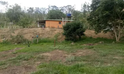 Chácara / sítio com 1 quarto à venda na Ponte Nova, Monteiro Lobato  por R$ 400.000