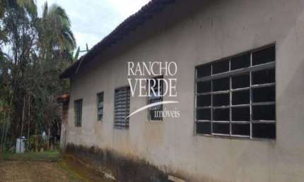 Chácara / sítio com 4 quartos à venda em Santana, São José dos Campos  por R$ 2.250.000
