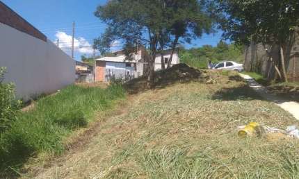 Terreno à venda no Jardim Santa Maria, São José dos Campos  por R$ 180.000