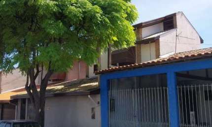 Casa com 4 quartos à venda no Conjunto Residencial Dom Pedro I, São José dos Campos  por R$ 650.000