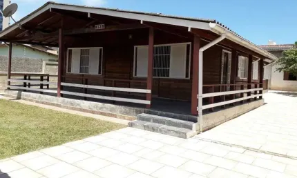 Casa com 4 quartos à venda no prainha, caraguatatuba  por r$ 700.000
