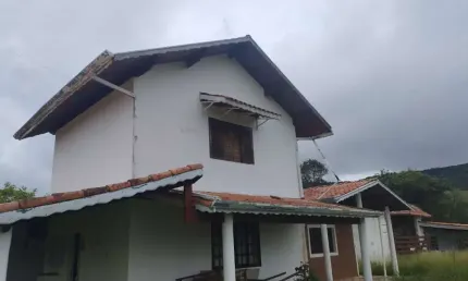 Chácara / sítio com 2 quartos à venda no Bairro da Serrinha, Caçapava  por R$ 890.000