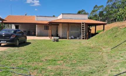 Chácara / sítio com 3 quartos à venda no Campo Redondo, Paraibuna  por R$ 600.000