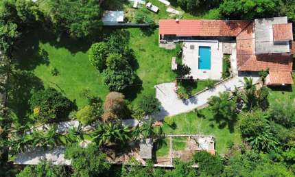 Chácara / sítio à venda no Urbanova, São José dos Campos  por R$ 2.000.000