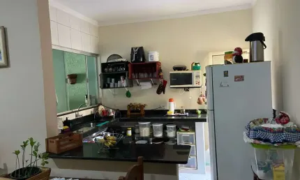 Casa com 3 quartos à venda no Jardim Santa Inês II, São José dos Campos  por R$ 380.000