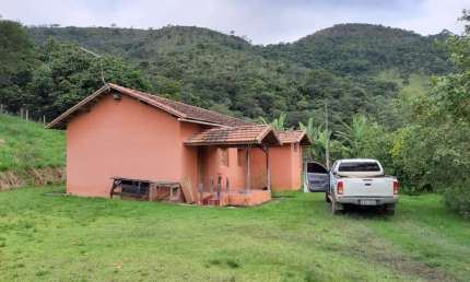 Chácara / sítio com 2 quartos à venda na Ponte Nova, Monteiro Lobato  por R$ 800.000