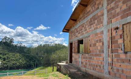 Chácara / sítio com 2 quartos à venda no Pouso Frio, Natividade da Serra  por R$ 350.000