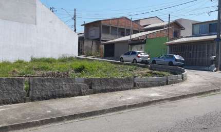 Terreno à venda no Jardim Minas Gerais, São José dos Campos  por R$ 215.000