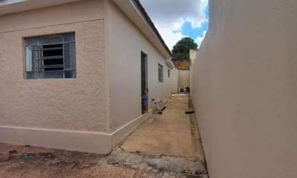Casa para Venda em Araraquara, Jardim Brasil (Vila Xavier), 2 dormitórios, 1 banheiro, 1 vaga