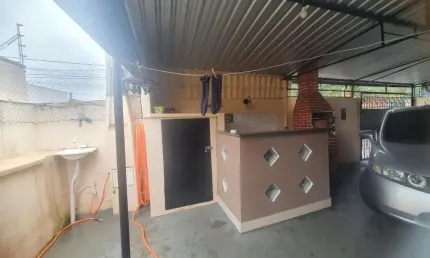 Casa para Venda em Araraquara, Jardim Santa Angelina, 2 dormitórios, 2 banheiros, 1 vaga