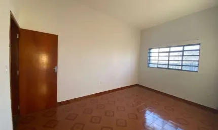 Sobrado para Locação em Araraquara, Vila Cidade Industrial (Vila Xavier), 3 dormitórios, 1 suíte, 2 banheiros, 2 vagas