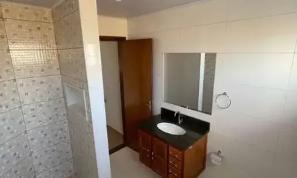 Sobrado para Venda em Araraquara, Jardim Santa Angelina, 3 dormitórios, 1 suíte, 3 banheiros, 5 vagas