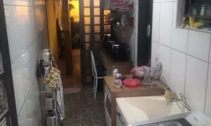 Casa em Condomínio para Venda em Araraquara, Jardim Residencial Elvio Lupo, 2 dormitórios, 1 banheiro, 3 vagas