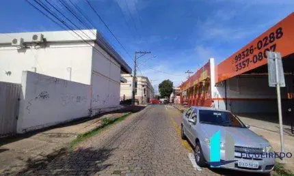 Casa em Condomínio para Venda em Araraquara, Centro, 4 dormitórios, 2 banheiros, 2 vagas