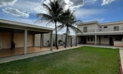 Sobrado para Venda em Araraquara, Cidade Jardim, 3 dormitórios, 3 suítes, 4 banheiros, 2 vagas