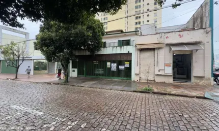 Casa para Venda em Araraquara, Centro, 4 dormitórios, 2 suítes, 5 banheiros, 3 vagas