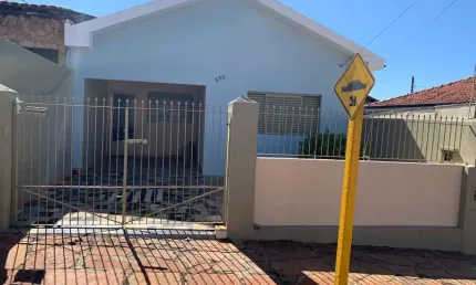 Casa para Venda em Araraquara, Jardim do Carmo, 2 dormitórios, 1 banheiro, 1 vaga