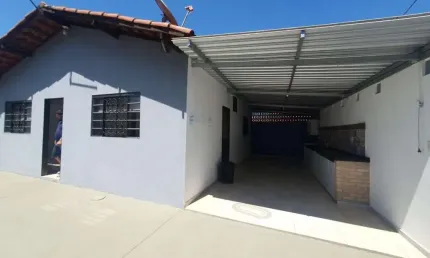 Casa para Venda em Araraquara, Jardim Mangiacapra, 2 dormitórios, 1 suíte, 1 banheiro, 2 vagas