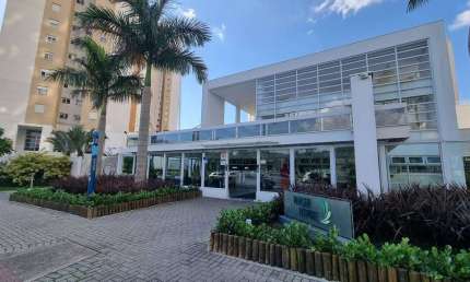 Apartamento Alto Padrão semimobiliado com armarios planejados