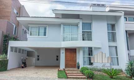 Oportunidade Casa em Condomínio para Venda em Curitiba-PR