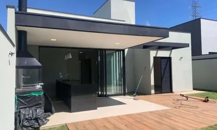 Casa com 3 quartos à venda na Rua Adelelmo Giuseppe Antônio Pizzinatti, Residencial do Bosque, Mogi Mirim por R$ 750.000