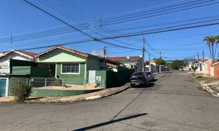 Casa com 5 quartos à venda na Rua Ilíria de Oliveira Cruz Sertório, Jardim Getúlio Vargas, Mogi Mirim por R$ 350.000