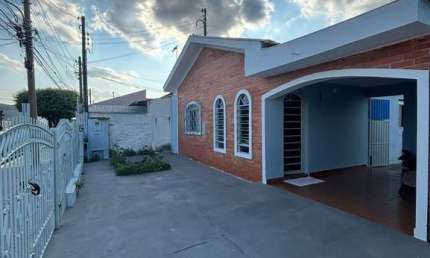 Casa com 2 quartos à venda na Travessa Itú, S/N, Vila São Carlos, Mogi Guaçu por R$ 280.000