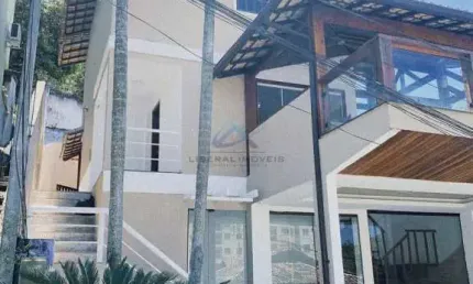 Casa em condomínio fechado com 3 quartos à venda na Rua Frederico Malesherbes Figueredo, Maria Paula, São Gonçalo, 160 m2 por R$ 700.000