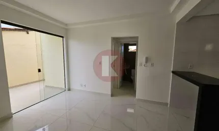 Apartamento de 02 quartos com área privativa em Venda Nova