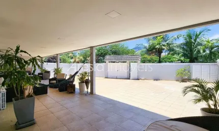 Casa com 4 dormitórios à venda por R$ 2.800.000 - Barra da Tijuca - Rio de Janeiro/RJ