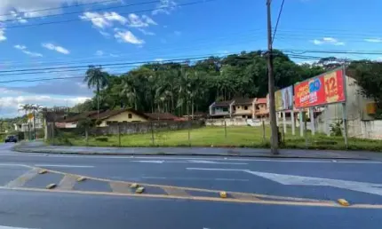 Terreno à venda na Rua Benjamin Constant, --, América, Joinville por R$ 1.600.000