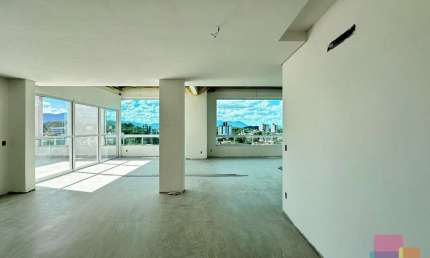 Cobertura com 3 quartos à venda na Rua Otto Benack, --, Bom Retiro, Joinville por R$ 1.915.000
