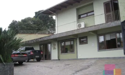 Casa com 3 quartos à venda na Rua Guilherme Tiburtius, --, Saguaçu, Joinville por R$ 620.000