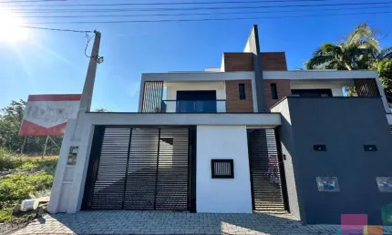 Casa com 3 quartos à venda na Rua Guilherme Manteuffel, --, Glória, Joinville por R$ 1.250.000
