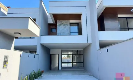 Casa com 3 quartos à venda na Rua Alexandre Humbold, --, Santo Antônio, Joinville por R$ 1.299.000