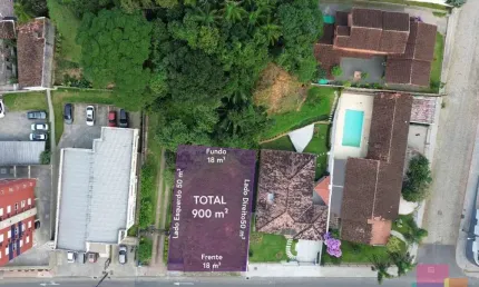 Terreno à venda na Rua Benjamin Constant, --, América, Joinville por R$ 1.620.000