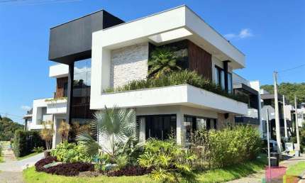 Casa em condomínio fechado com 4 quartos à venda na Rua Guilherme Zilmann, --, Vila Nova, Joinville por R$ 2.400.000