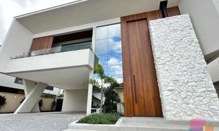 Casa em condomínio fechado com 4 quartos à venda na Rua Presidente Vargas, --, Pirabeiraba, Joinville por R$ 2.850.000