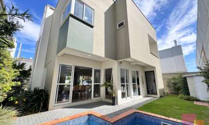 Casa em condomínio fechado com 4 quartos à venda na Avenida Nereu Ramos, --, Centro, Balneário Piçarras por R$ 2.400.000