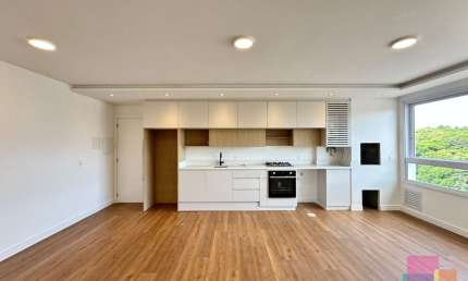 Apartamento com 3 quartos para alugar na Rua Quinze de Novembro, --, Glória, Joinville por R$ 3.700
