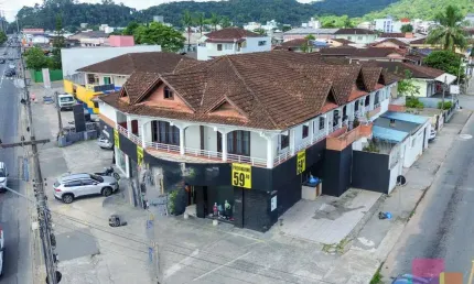 Prédio à venda na Rua Albano Schmidt, --, Boa Vista, Joinville por R$ 2.900.000