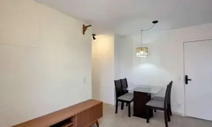 Lindo Apartamento na Vila Príncipe de Gales, Santo André/SP: 1 Quarto, 2 Salas, 1 Banheiro, 1 Vaga de Garagem!