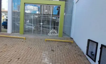 LOCACAO - SALAO COMERCIAL COM MESANINO - PROX A AV DUQUE DE CAXIAS